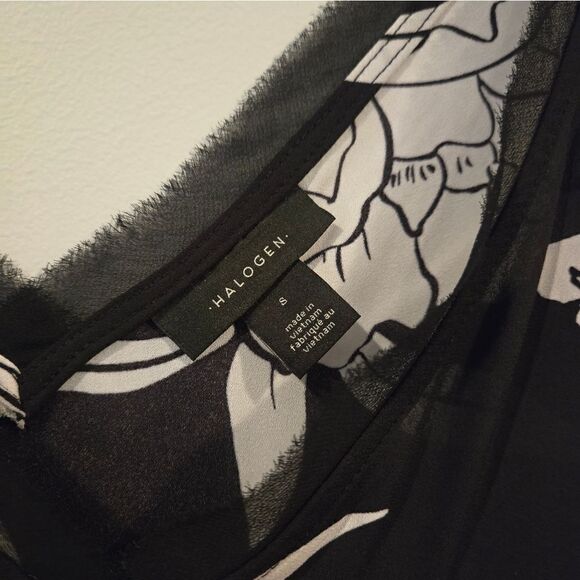 Halogen Raw Edge Floral Print Tank NWOT - Picture 4 of 5